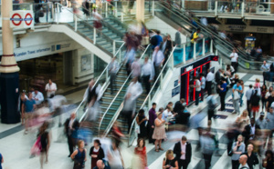 Comptage de personnes, gestion de files d’attente, reconnaissance de genre et taux d’occupation au menu d’Axis Communications sur la Paris Retail Week